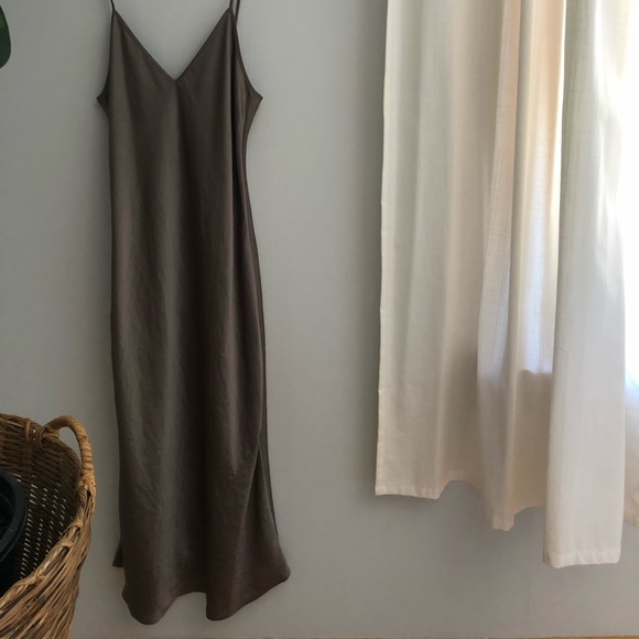 Wilfred Free Slip Dress - Picture 3 of 3